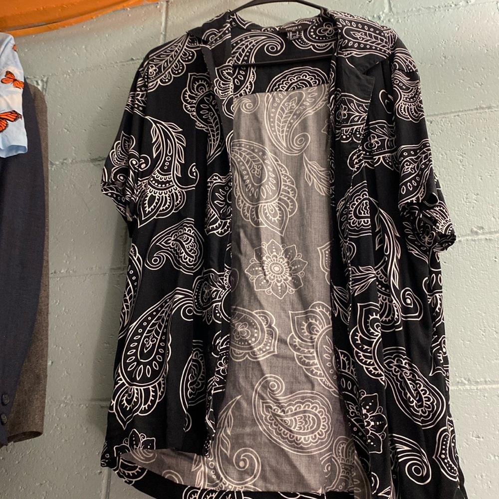 Men’s medium polo